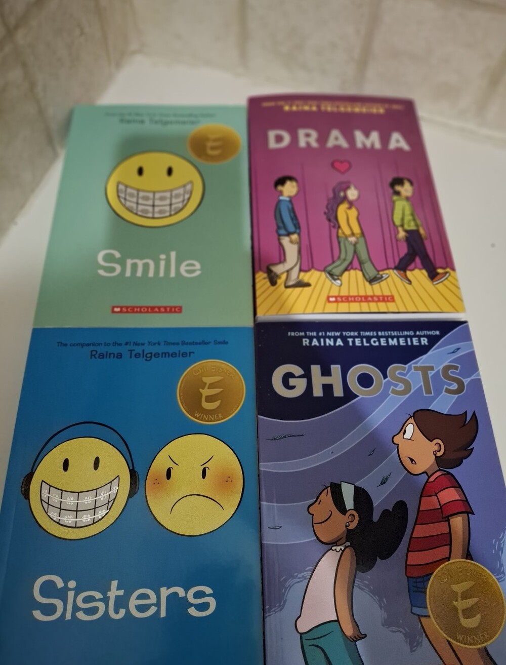 Raina Telgemeier Collection Box Set Girls Chaper Books